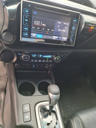 Imagem 7 de 12 de Toyota Hilux 2.7 Srv 4x2 Cd 16v Flex 4p Automático