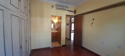 Apto Credito Casa En Venta . Tres Dormitorios 1 En Suite. Patio Y Terraza