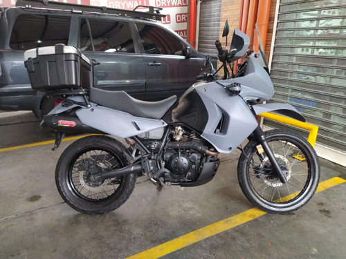 Imagen 3 de 15 de Moto Kawasaki Klr 650cc Excelente Estado Papeles En Regla