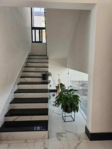 Casa En Venta Col. Chapultepec, San Nicolás De Los Garza