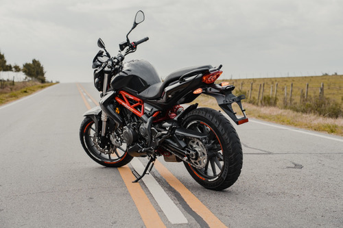 Benelli Tnt 300 - Bruno Hz