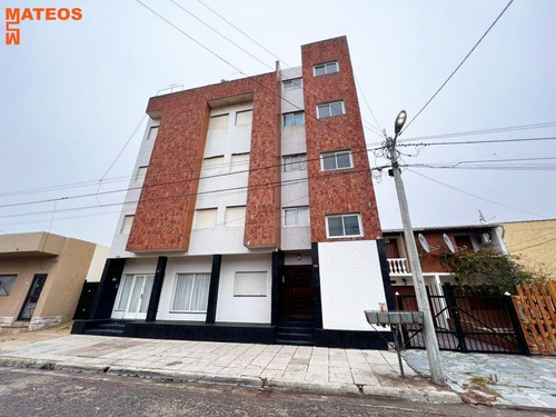 Departamento A Mts Del Mar  73 E/ 1 Y 2