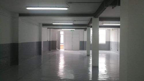 Imagen 6 de 6 de Bodega Con Oficinas De 162m2 En Parque A 200metros Del Metro