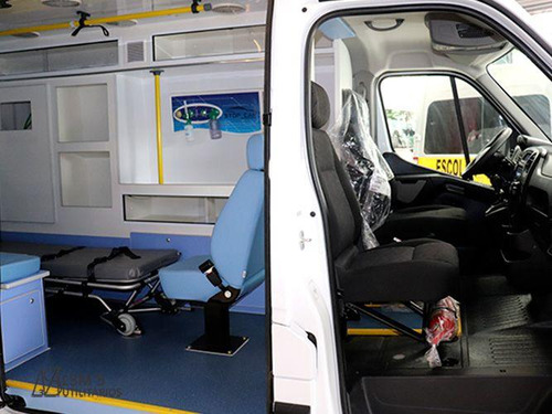 Renault Master Ambulancia Uti L2h2 2025