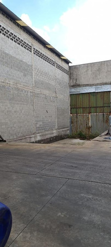 Imagen 4 de 5 de Importante Inmueble Industrial Con 70mts De Frente Sobre La Av. San Martin En La Localidad De La Tablada.