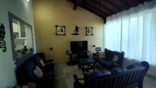 Imagem 8 de 14 de Casa Com Piscina No Baln Gaivota, Em Itanhaém, Lado Praia.