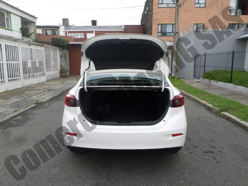 Mazda 3 Touring