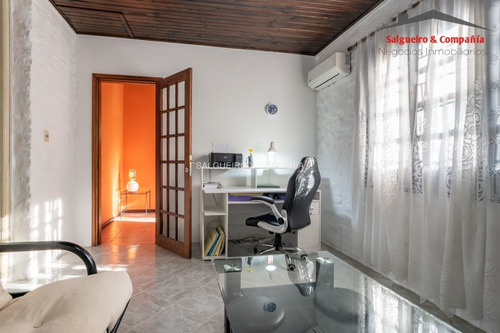 Imagen 9 de 17 de Casa En Padrón Único Con 4 Dormitorios, 2 Baños Completos Y Azotea Exclusiva! ¡reservada!