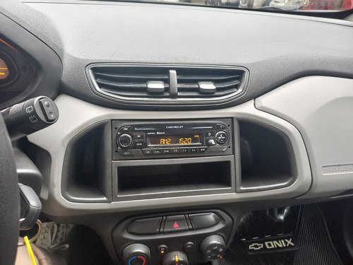 Chevrolet Onix 1.4 Joy Ls + 98cv