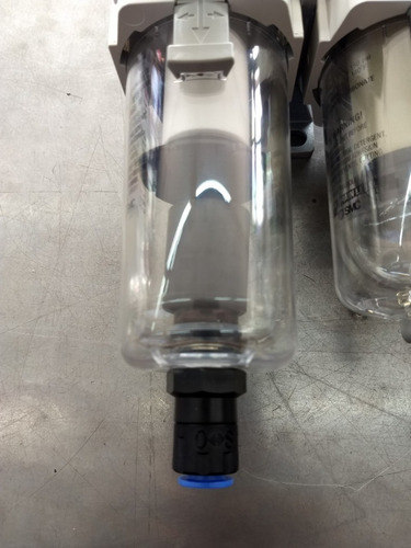 Unidad De Filtrado Con Regulador Marca Smc 1/2 Npt