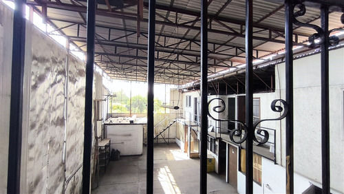 Local Comercial En Arriendo En Estación Central