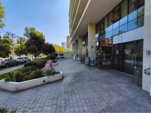 Arriendo Local Comercial 206m2 Las Condes Metro Manquehue.