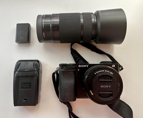 Sony Alpha 6000 16-50 + Tele 55-210. Baterias, Funda, Uv. Negro (Usado)