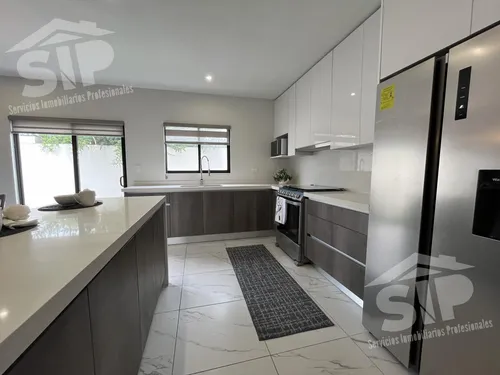 Casa En Venta En Dominio Cumbres García