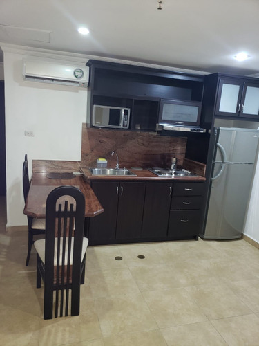 Imagen 2 de 4 de Apartamento En Alquiler Residencias Ccp Suites