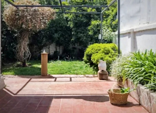 Tejada 5dormt+3b+servicios Completos+patio+4est+remodelada