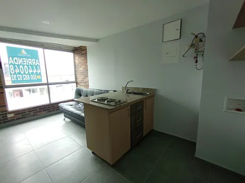 Arriendo Apartaestudio En Laureles
