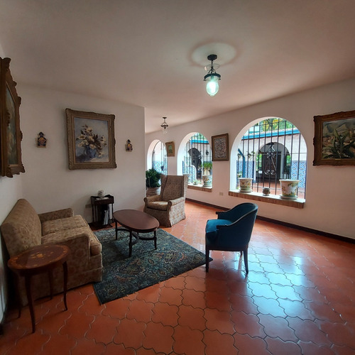 Imagen 5 de 17 de Venta De Casa En Prados Del Este