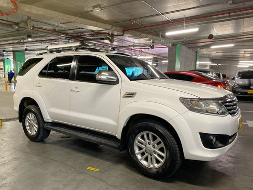 Imagen 13 de 25 de Toyota Fortuner Sr5 2013