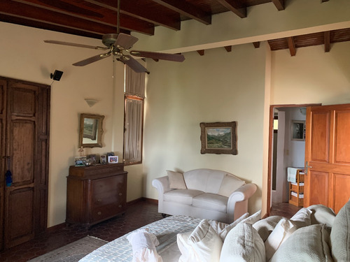 Hermosa Casa En Venta En Alto Hatillo