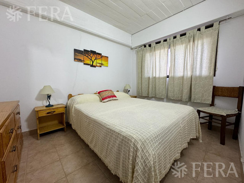Venta De Departamento De 4 Ambientes Con Cochera Y Patio En Villa Gesell