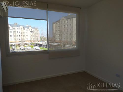 Casa En Alquiler De 4 Ambientes En Solares Del Portezuelo, Nordelta