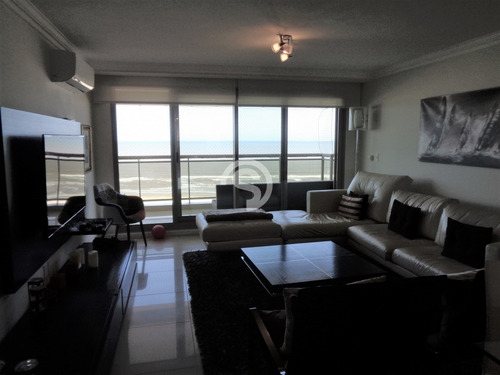 Apartamento En Punta Del Este, Imperiale Luxury Towers- Ref: 4068