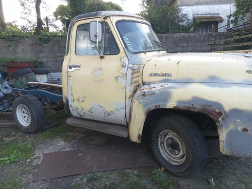 Ford F-100 Pikap