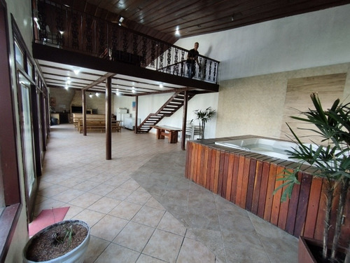 Casa Com Piscina Semi Olímpica Aquecida, (mansão),sauna, Spa Hidromassagem Para 9 Pessoas ,8 Quartos, 1516 Metros, Salão De Festas, Salão De Jogos Completo, Churrasqueira Completa, Alarme Cameras