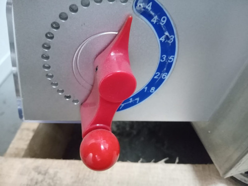 Imagen 3 de 4 de Laminadora De Masas Y Pizzas 40cm Nlapd400 Migsa