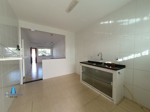 Imagem 6 de 20 de Casa A Venda No Bairro Parati Em Araruama - Rj. - 1005-1