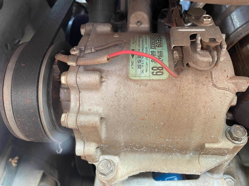 Imagem 2 de 4 de Compressor Do Ar Condicionado Honda Cr-v 2.0 16v 2012 A 2016