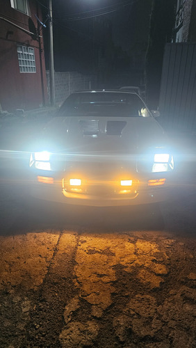 Camaro Iroc Z Modelo 1988, V8.