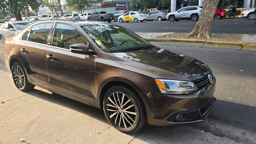 Volkswagen Jetta 2.5 Bicentenario Tiptronic At