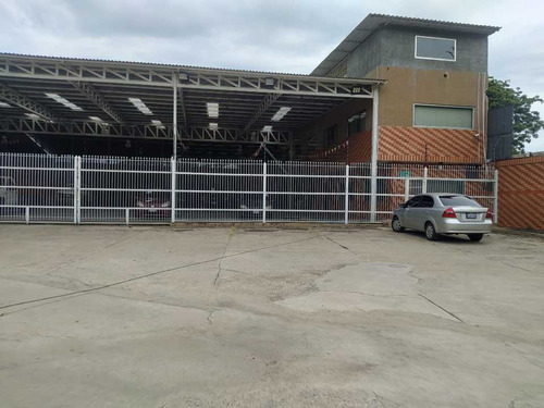 Imagen 3 de 24 de Galpon De 4100 Mt2 En Venta, Av Constitución - Maracay