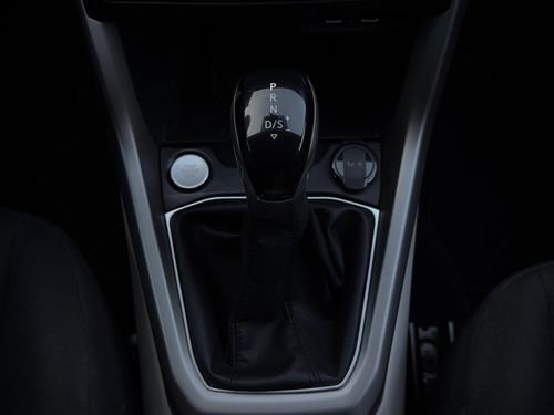 Volkswagen Taigun 1.0 Tsi Comfortline At