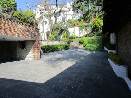 Terreno En Venta Con 2 Frentes En Fracc. Priv. En Cda De Monte Everest 9