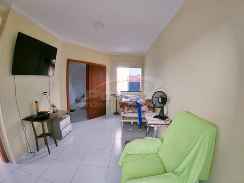 Belíssima Residência Com 3 Quartos, Sendo 1 Suíte, Lavabo, Área De Sala, Cozinha, Área De Festas Com Churrasqueira, Rebaixo Em Gesso, Possui Também Sistema De Câmeras De Segurança. Tudo Isso Á Apenas