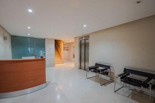 Venta Oficina Palermo Con Cochera Y Patio Apto Vivienda