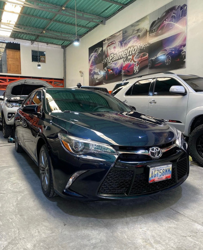 Toyota Camry 2015