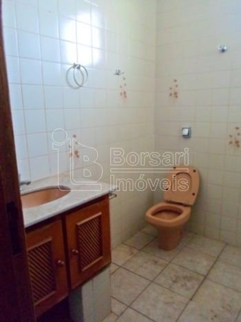 Imagem 5 de 6 de Venda De Casas / Padrão Na Cidade De Araraquara 2465