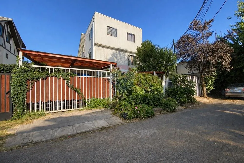 Imagen 1 de 22 de Casa De 3 Pisos, 4 Dormitorios 2 Baños