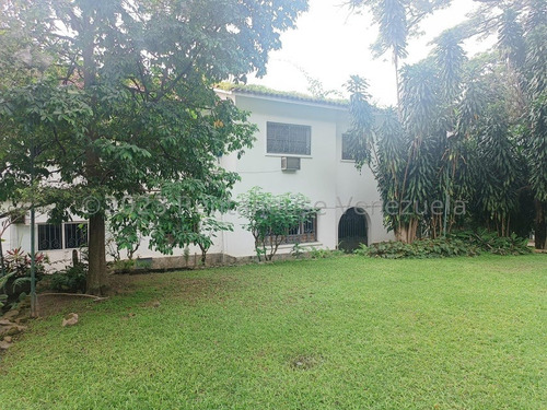 Casa En Venta En Country Club Caracas Para Remodelar Pozo De Agua Chacao Caracas Casas Angela Tochon 2000 Metros Terreno