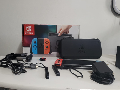 Nintendo Switch Programada Dual Con Todos Sus Accesorios