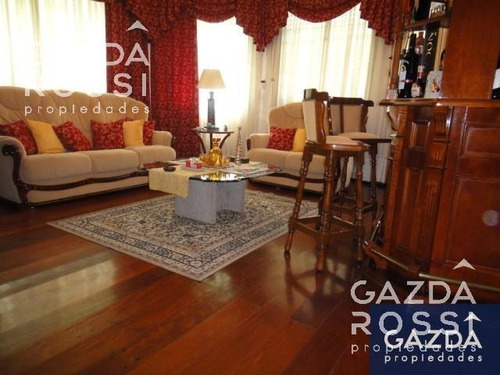Imagen 2 de 8 de Chalet De Excelente Categoria