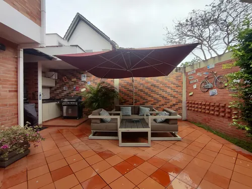 Casa En Venta En Los Patios. Cod V30754