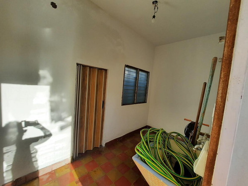 Imagen 28 de 29 de Casa De 3 Dormitorios Sobre 3 Lotes - Brochero 1800 - Bosques