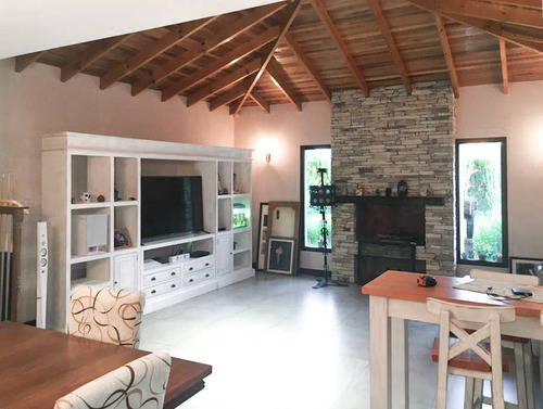 Imagen 3 de 15 de Impecable Propiedad En Barrio Privado Malibu, Canning.