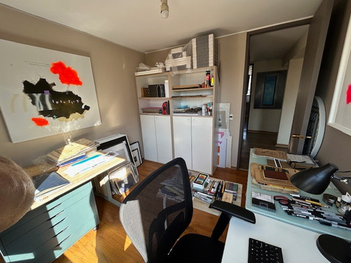 Departamento Ubicado En Av. Cristóbal Colon