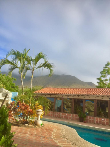Sabana De Guacuco, Atamo Norte, Isla De Margarita